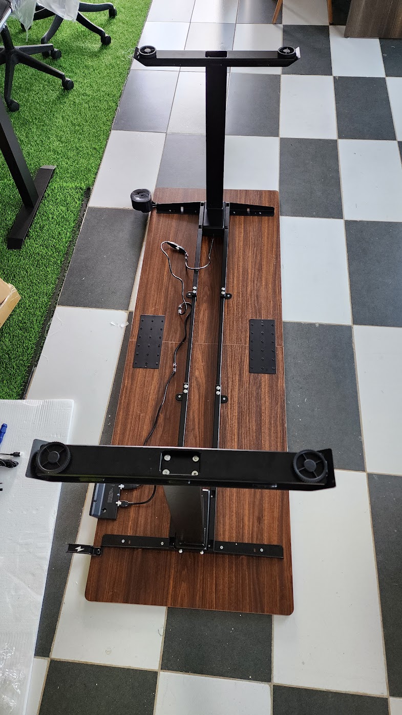 1.8m x 0.6m height adjustable desk